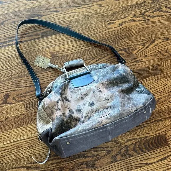 We The Free Ash Leather Weekender Bag - Picture 6 of 9